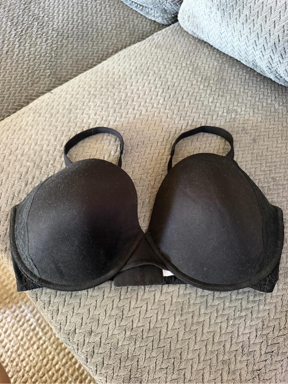 Secret Treasures Bra Women's Black 40D Push Up Padded Underwire #52469